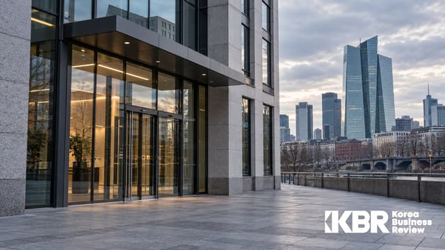 ECB 금리 2.5% 동결했는데, 기업의 돈줄은 왜 더 좁아질까